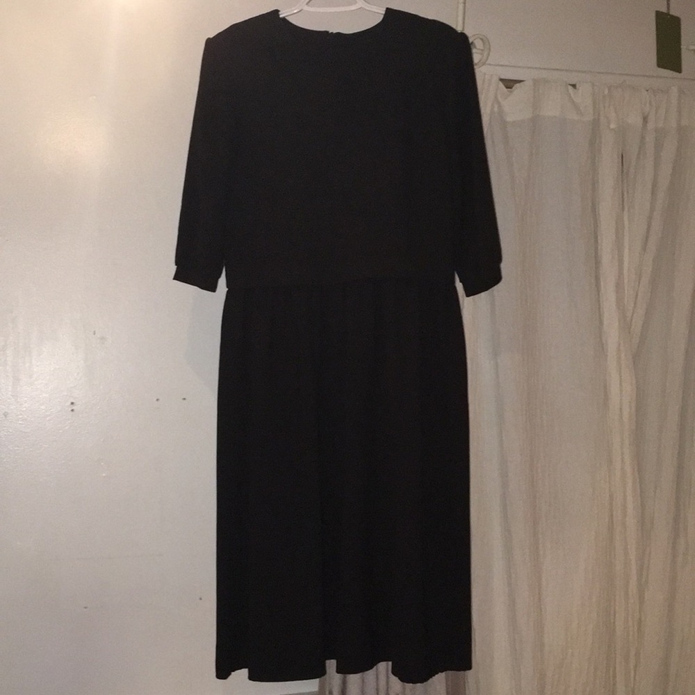 elegant black dress $7 add on! - Picture 6 of 12
